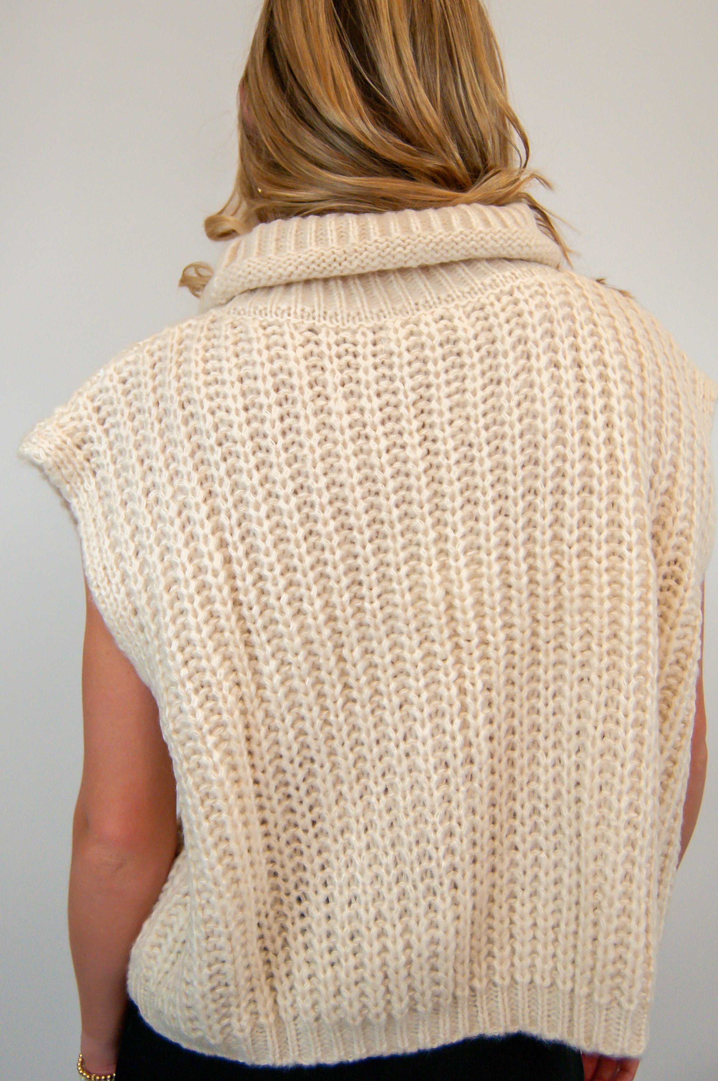 Sleeveless Cable Knit Sweater